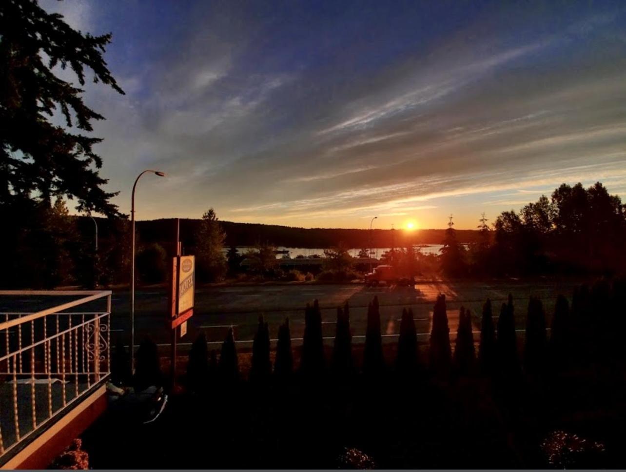 Holiday House Motel Ladysmith Εξωτερικό φωτογραφία