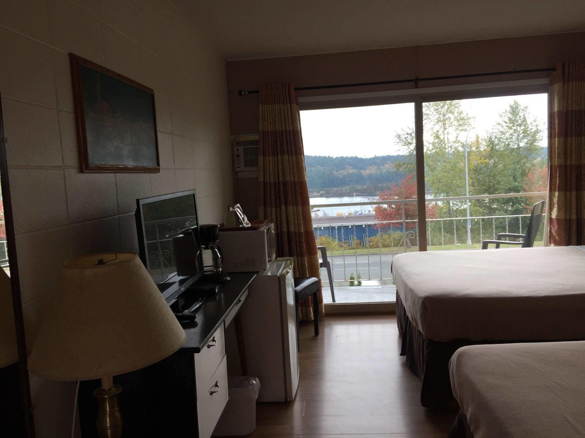 Holiday House Motel Ladysmith Εξωτερικό φωτογραφία