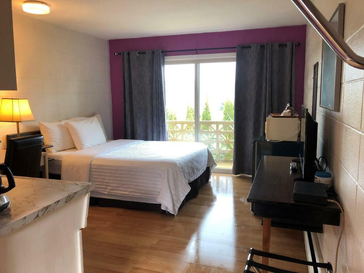 Holiday House Motel Ladysmith Εξωτερικό φωτογραφία
